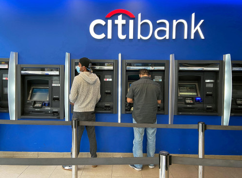 Citigroup cuts more jobs to meet expense goals, Bloomberg News reports